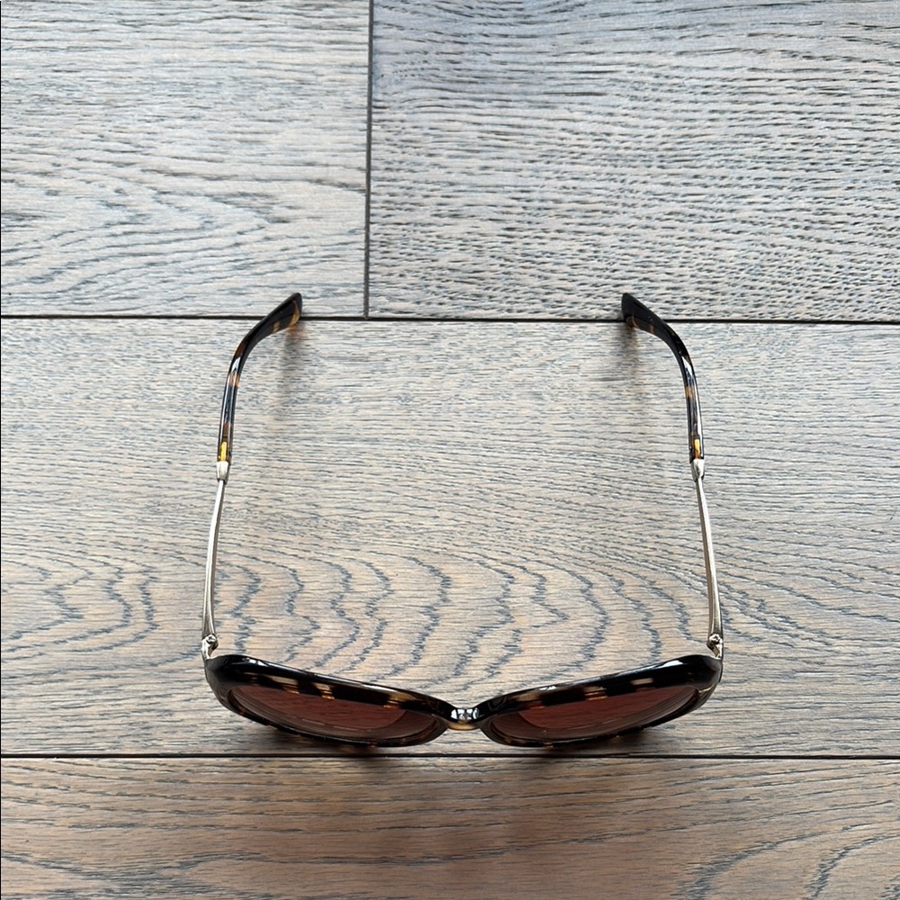 Tortoise Shell Sunglasses - Picture 3 of 4